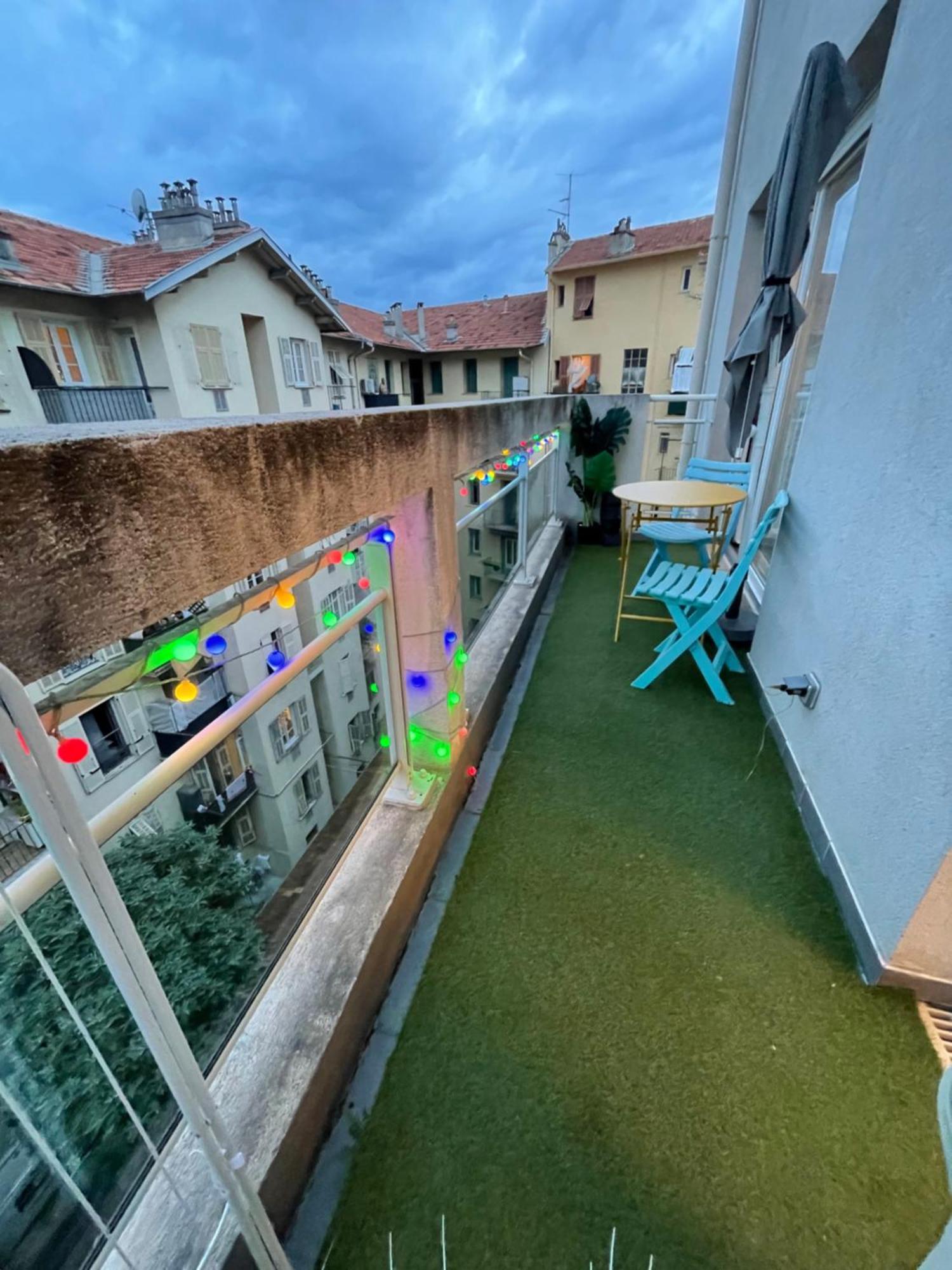 Charmant Studio Climatise Avec Terrasse Ensoleillee Niza Exterior foto